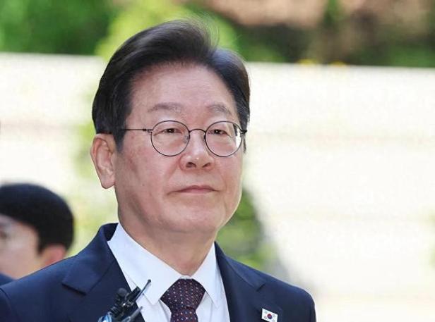 今晚澳门特马开奖结果和李在明正式宣誓就职与李在明是什么党